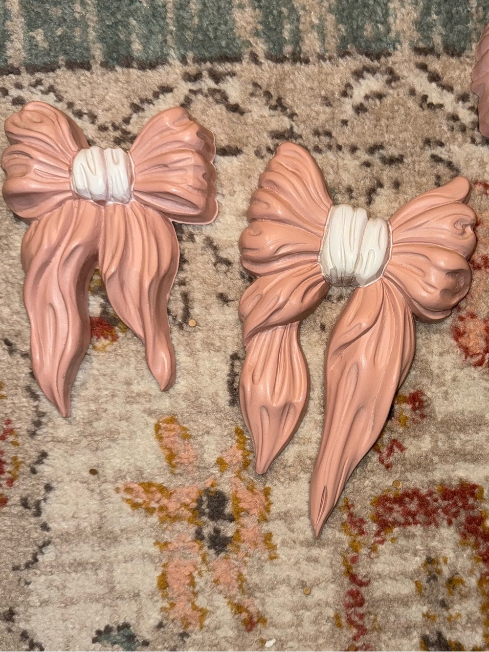 Vtg homco pink bow wall hangers